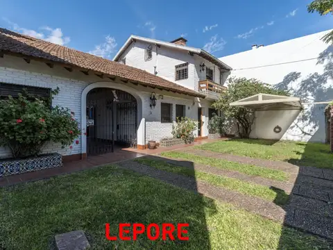 IMPORTANTE CASA EN LO MEJOR DE VILLA LURO!