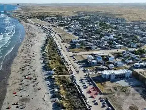 Terreno en Venta 30  mts Fondo