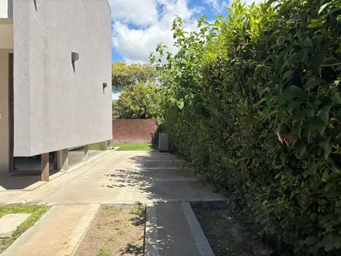 Casa en Venta en City Bell, USD 145.000
