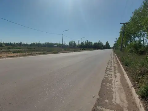Lote en VENTA con gran potencial sobre calle Juan Regggioni - Fdez Oro