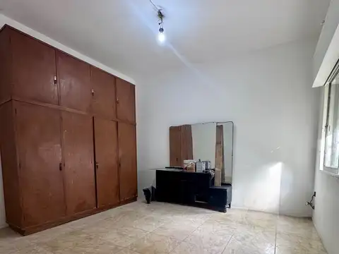 Casa en Alquiler con 1 cochera