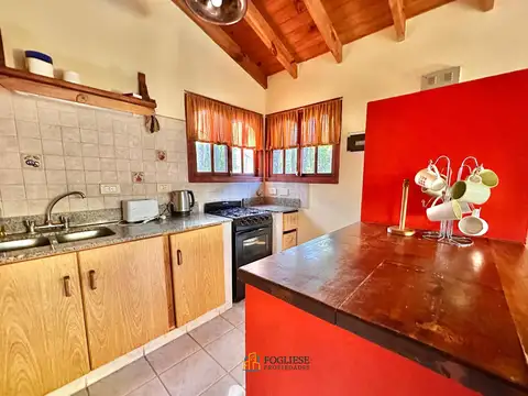 Hernandez entre Albatros y Brown