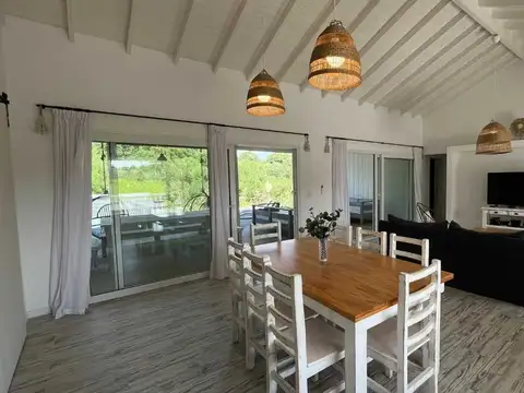 Casa en Venta en Barrio Golf 1, USD 238.000
