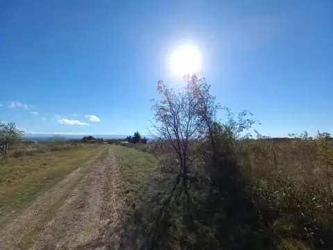 Terreno 711m2 con vista a las sierras