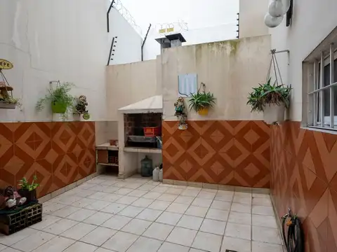Casa en Venta en Parque Chacabuco, USD 180.000