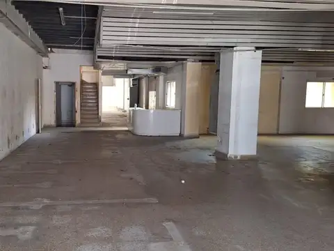 Local en Venta 35 años