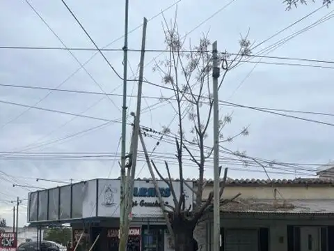 LOCAL COMERCIAL Y DEPARTAMENTO EN VENTA CRUCE FLORENCIO VARELA