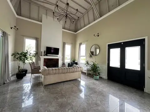 Casa en Alquiler de 3 dormitorios