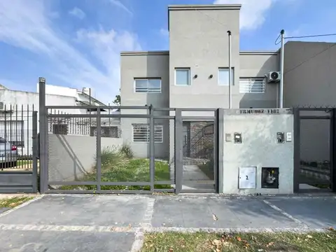 CASA DUPLEX EN VENTA BURZACO APTO CREDITO