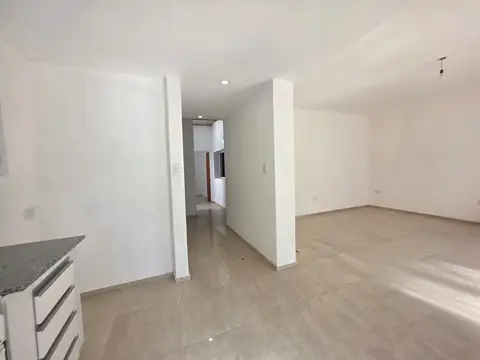 Casa en Alquiler en Echesortu, $ 750.000