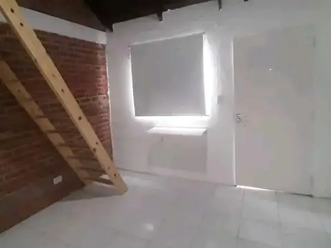 Venta de PH, monoambiente con jardin. Barrio Parque El Rocío