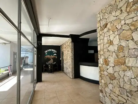 Avenida Arquitecto Jorge Bunge 700