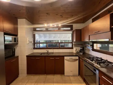 Casa en Alquiler en Pilar Del Lago, Pilar, GBA Norte - 8 Ambientes