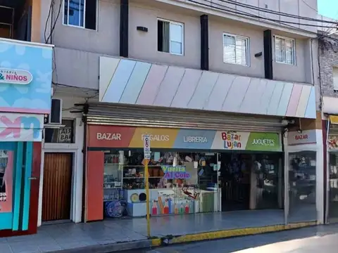 LOCAL EN LUJAN ZONA OESTE.