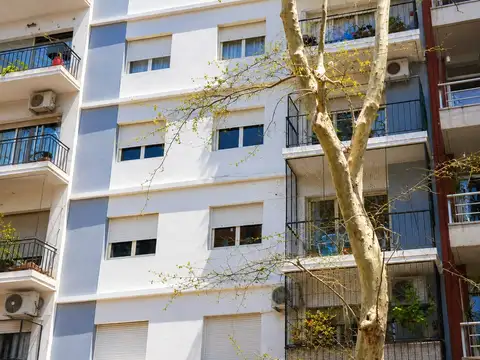 Venta 4 Ambientes con dependencia en Excelente Ubicación de Palermo. Apto Profesional
