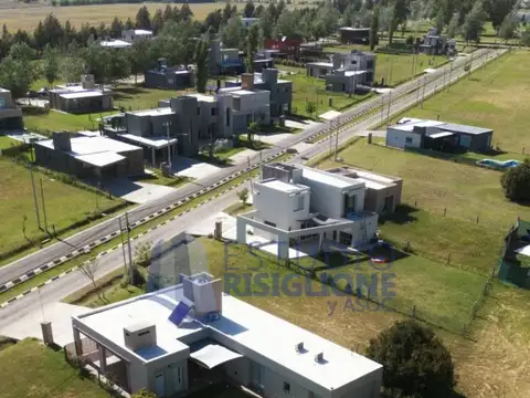 Terreno en Venta en Pinares del Sur, USD 35.000