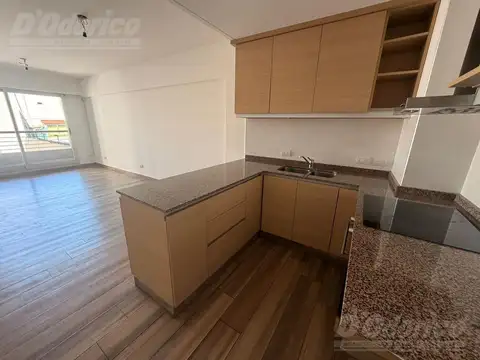 Departamento en Alquiler con 1 cocheras