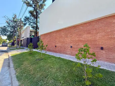 Depto Tipo Casa en Venta de 3 dormitorios