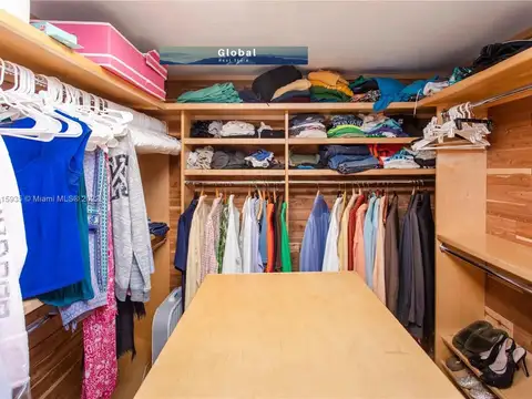 Departamento en Venta con 2 cocheras