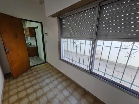 Depto Tipo Casa en Alquiler en Remedios de Escalada, $ 480.000