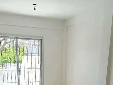 Departamento en Alquiler en Zárate, $ 500.000
