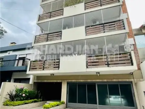 SAENZ VALIENTE A. 1100, Piso 1