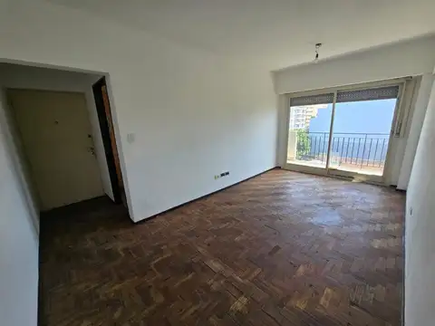 Venta. Dpto 3 Amb Villa Ortúzar. Balcón, al frente