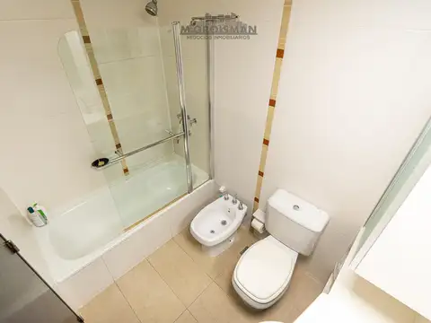Departamento en Alquiler con 2 cocheras