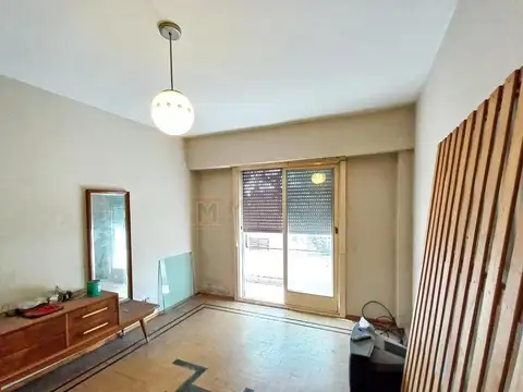 Venta Casa Lote Propio con 3 PH y Patio en Bloque
