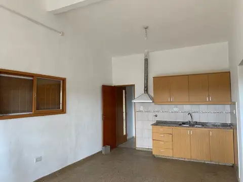 Casa en Alquiler en Colonia Tirolesa, $ 690.000