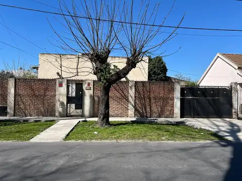 Casa 3 ambientes en VENTA en LUIS GUILLON