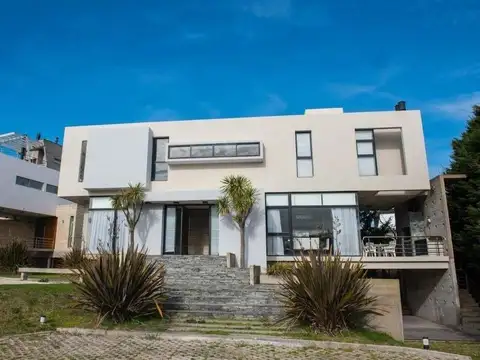 Casa en Venta al Noroeste