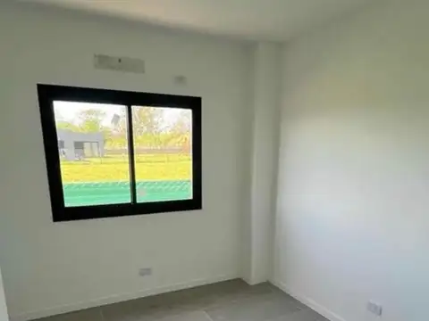 Casa en Venta en Pilar Del Este - Santa Elisa, USD 150.000