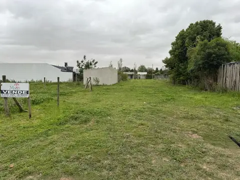 Venta de lote P. General Belgrano .360 m². Cercado.