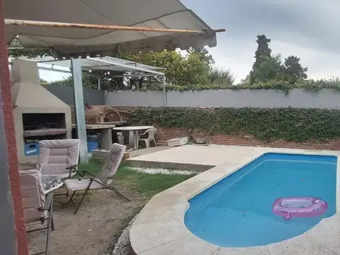 Casa en venta 4 ambientes Don Torcuato