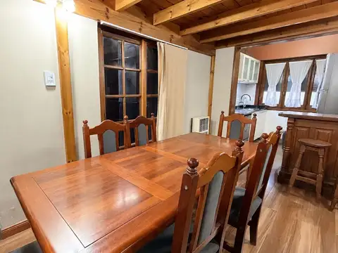 VENTA CASA 4 AMB CON QUINCHO Y COCHERA BERAZATEGUI