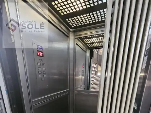 Cochera En Venta En El Centro De Córdoba