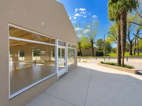 Local en Alquiler en Roldan, $ 1.800.000