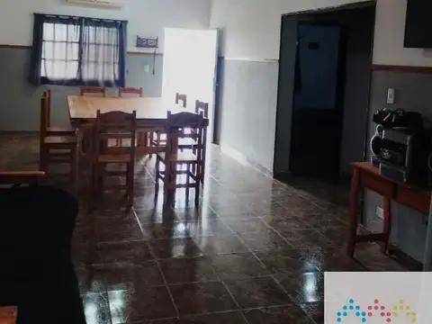 Casa en Alquiler con 1 cochera