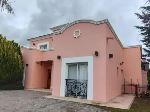 Casa en Alquiler Temporal de 4 dormitorios