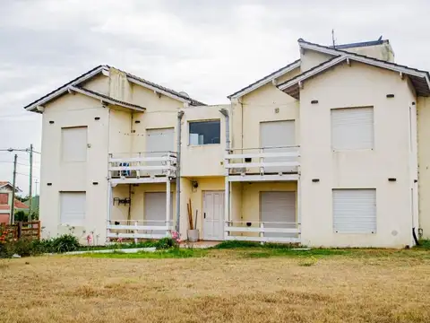 Complejo 4 departamentos ideal renta