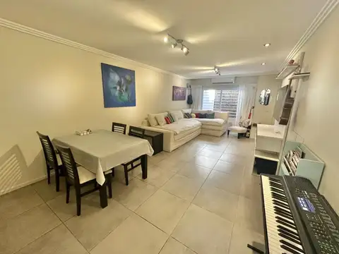 Depto Tipo Casa en Venta en Olivos, USD 305.000