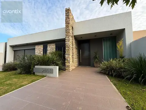 Casa en Alamos del Aero Club a estrenar