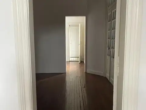 Depto Tipo Casa en Alquiler de 6 ambientes