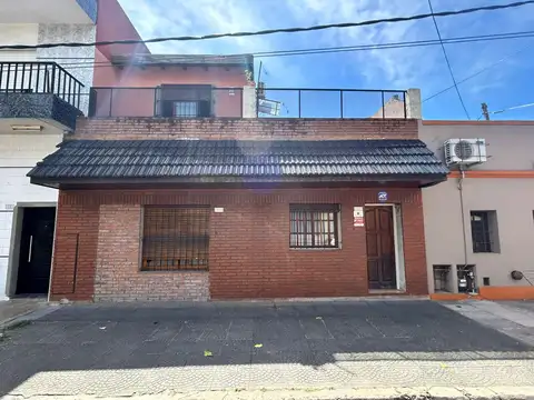 PH 3 ambientes con entrada individual en VENTA - Villa Lynch