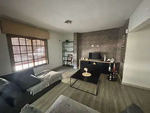 Depto Tipo Casa en Venta en Villa Lynch, USD 118.000