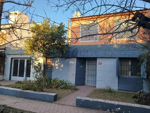 VENDO Oportunidad 2 casas (PB y PA) en Barrio Los Olmos!