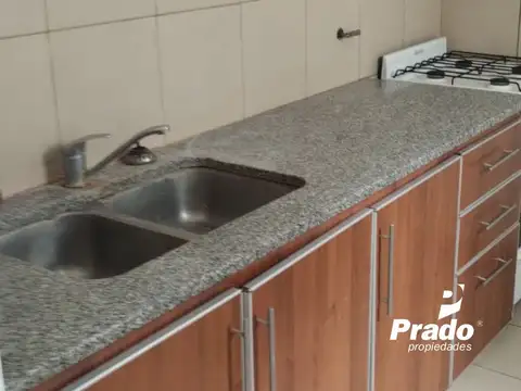Departamento en Alquiler en Parque Alberti, $ 550.000