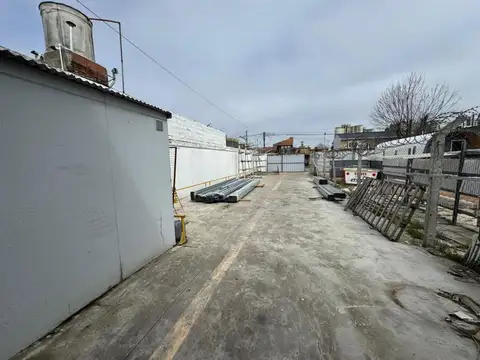 EXCELENTE GALPON EN ALQUILER ZONA LIBERTAD Y JARA