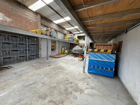 Galpon en Alquiler en Villa Primera, USD 1.800